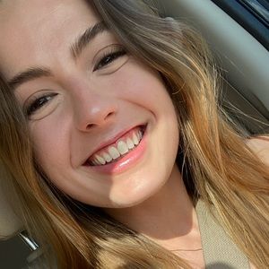 Meet your Posher, Jena